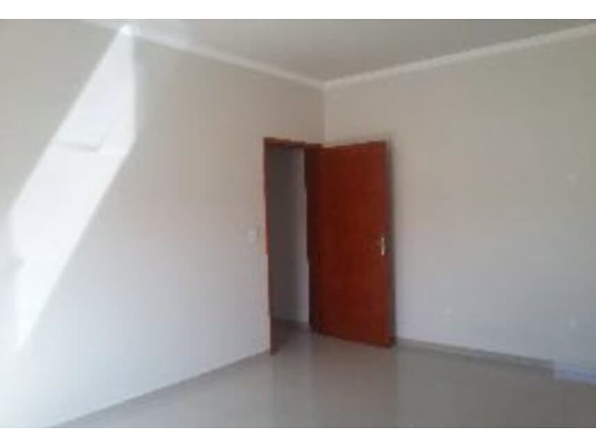 Foto 9 de 11: Casa em leilão em Campo Belo - MG — Casa à venda em leilão