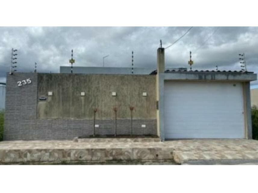 Foto 1 de 3: Casa em leilão em Vitória De Santo Antão - PE — Casa à venda em leilão