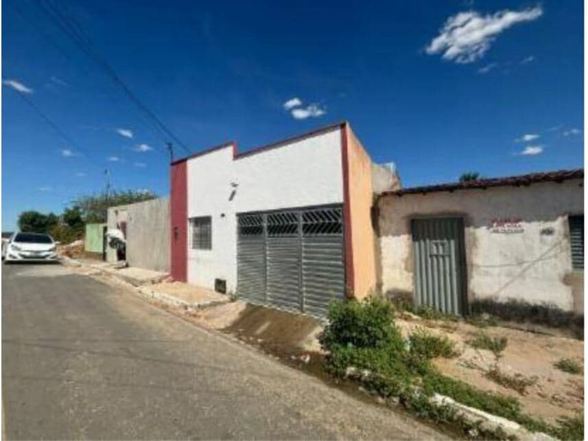 Casa em leilão em Jaicós - PI — Casa à venda em leilão