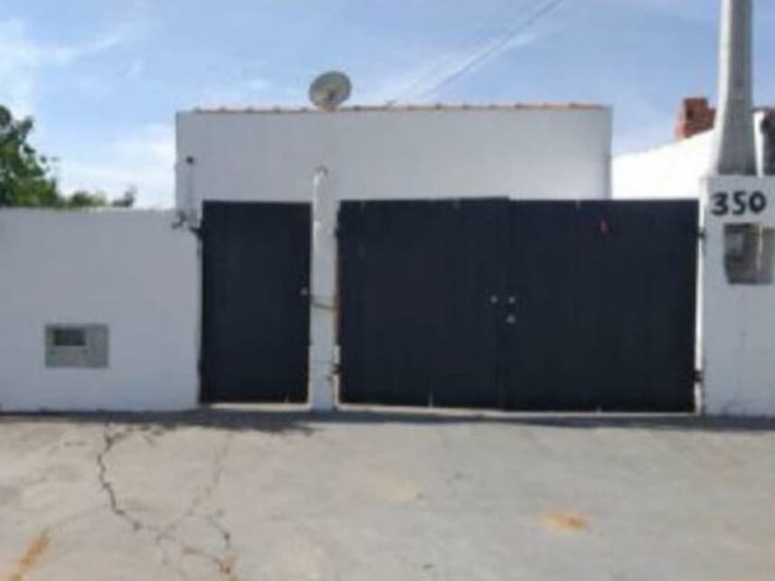 Casa em leilão em Pindamonhangaba - SP — Casa à venda em leilão