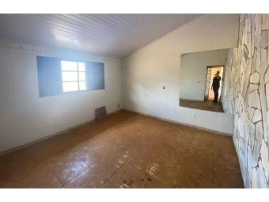 Foto 17 de 18: Casa em leilão em Sales Oliveira - SP — Casa à venda em leilão
