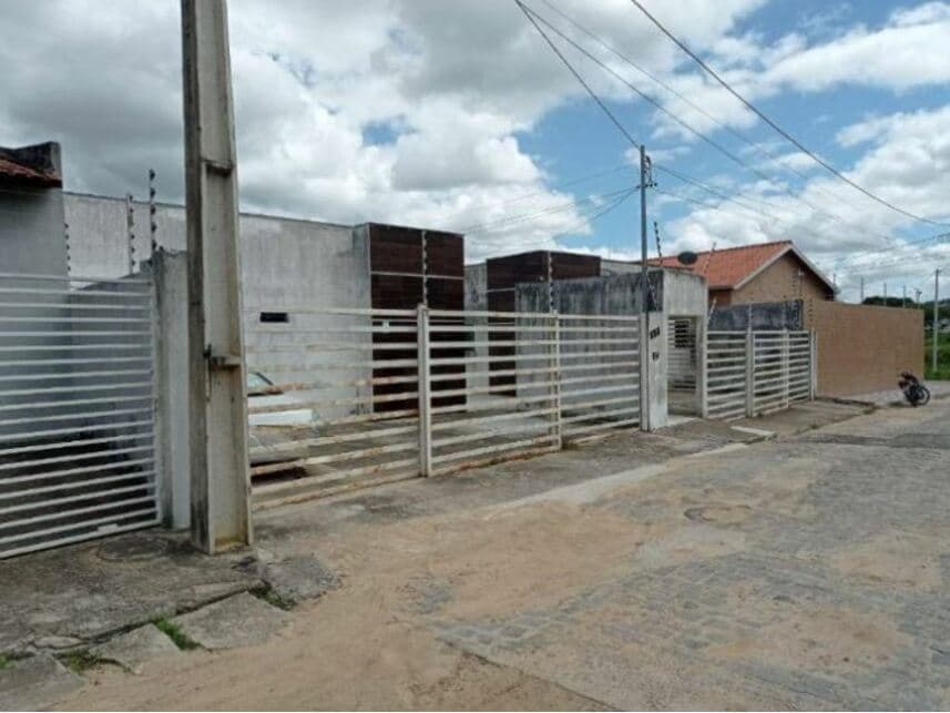 Foto 4 de 13: Casa em leilão em Campina Grande - PB — Casa à venda em leilão