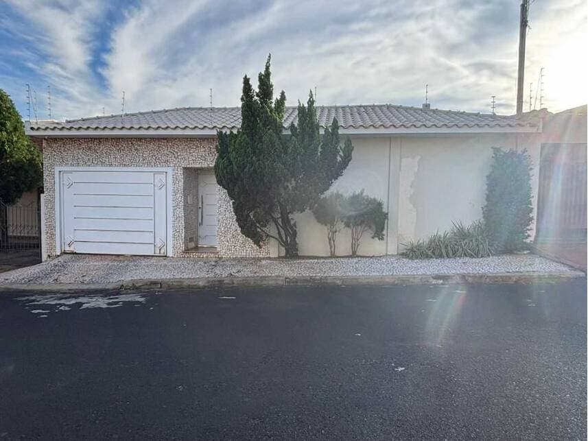 Foto 3 de 4: Casa em leilão em Dois Córregos - SP — Casa à venda em leilão