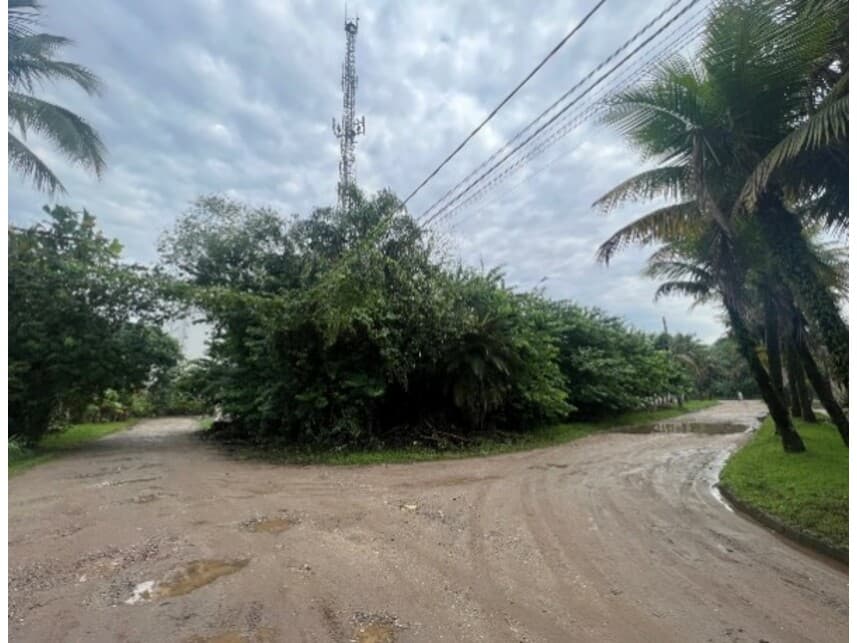 Foto 1 de 6: Terreno em leilão em Guarujá - SP — Terrenos à venda em leilão