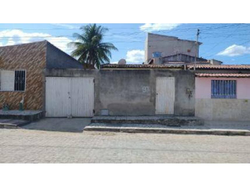 Foto 1 de 11: Casa em leilão em Jacobina - BA — Casa à venda em leilão