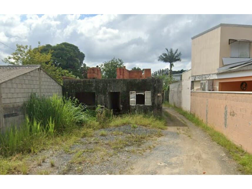 Casa em leilão em Cajati - SP — Sobrado à venda em leilão