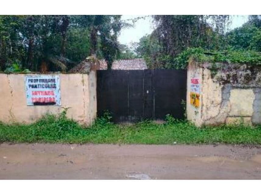 Casa em leilão em São Sebastião - SP — Casa à venda em leilão