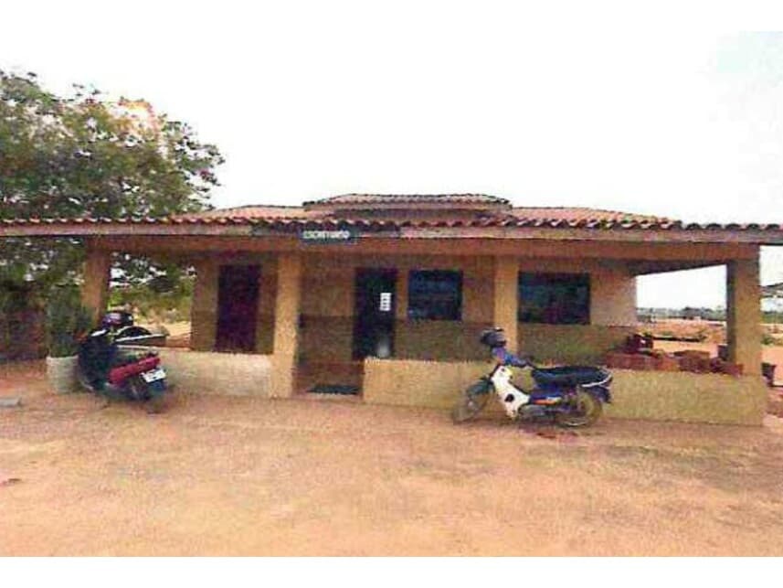 Foto 1 de 8: Casa em leilão em Pontes E Lacerda - MT — Chácara à venda em leilão