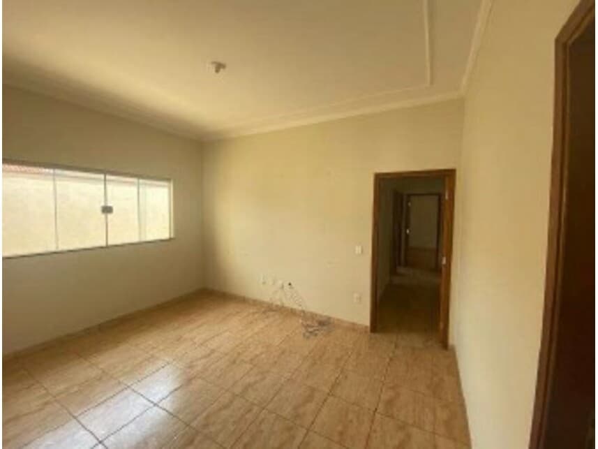 Foto 6 de 18: Casa em leilão em Sales Oliveira - SP — Casa à venda em leilão