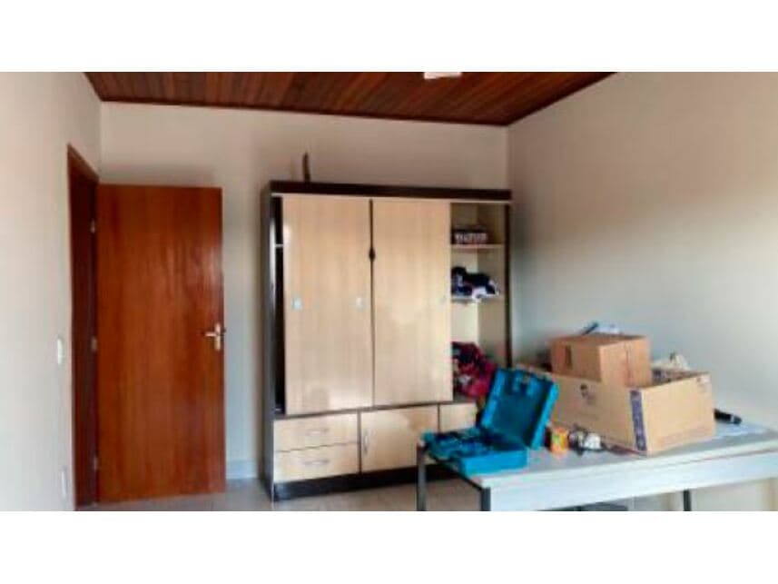 Foto 4 de 20: Casa em leilão em Botucatu - SP — Casa à venda em leilão