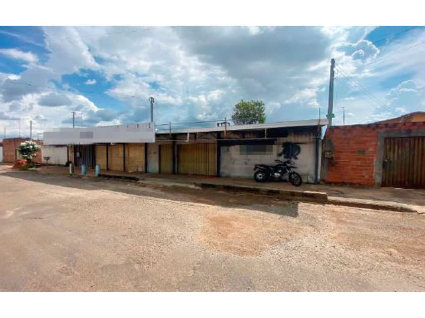 Casa em leilão em Anápolis - GO — Casa à venda em leilão