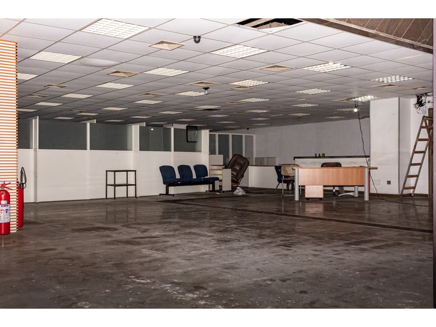 Foto 29 de 38: Comercial em leilão em Fortaleza - CE — Prédio Comercial à venda em leilão