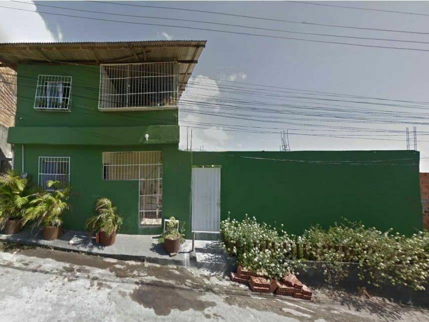 Casa em leilão em Salvador - BA — Casa à venda em leilão