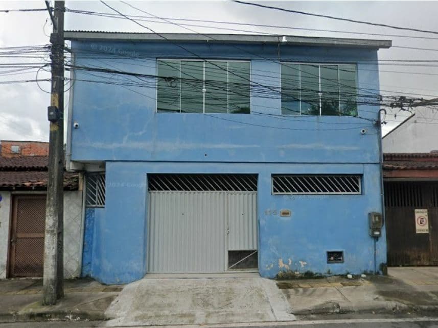 Casa em leilão em Camaçari - BA — Casa à venda em leilão