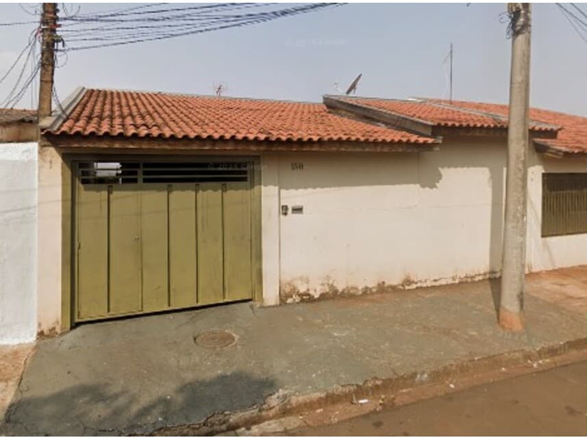 Casa em leilão em Jaú - SP — Casa à venda em leilão