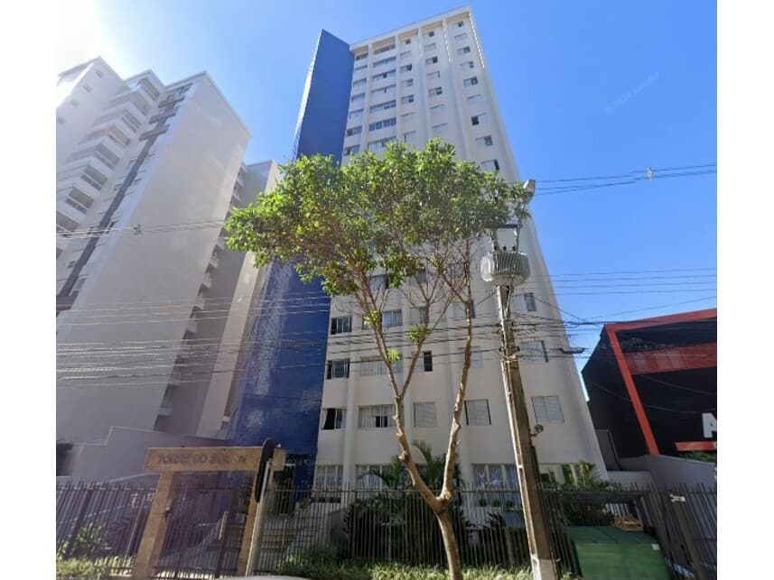 Apartamento em leilão em Curitiba - PR — Apartamento à venda em leilão