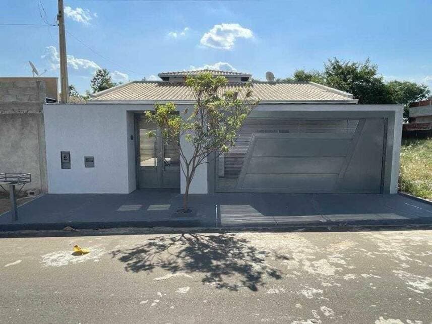 Foto 1 de 10: Casa em leilão em Valparaíso - SP — Casa à venda em leilão