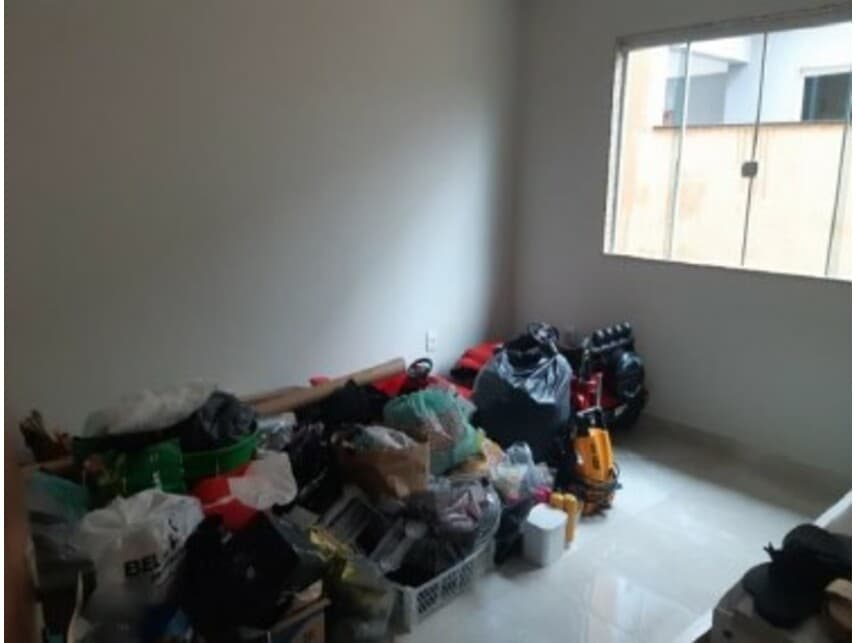 Foto 9 de 17: Casa em leilão em Itaguaí - RJ — Casa à venda em leilão