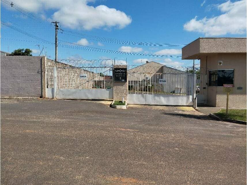 Foto 1 de 9: Casa em leilão em Valparaíso - SP — Casa à venda em leilão