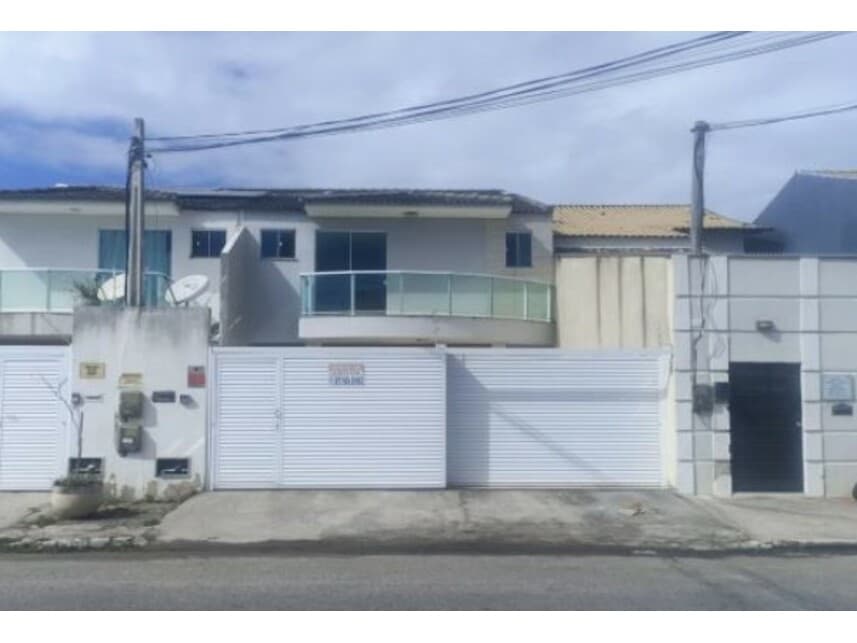 Casa em leilão em Cabo Frio - RJ — Casa à venda em leilão