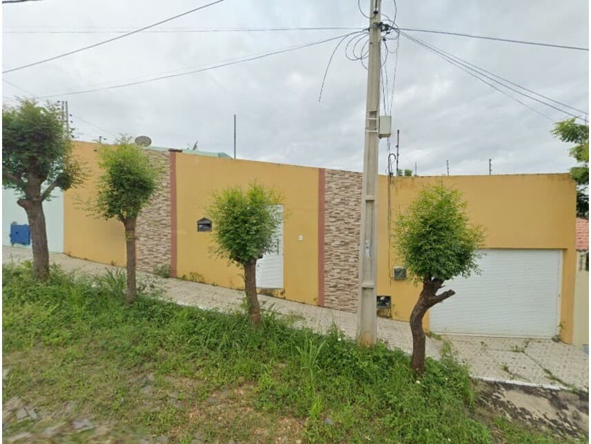 Foto 1 de 2: Casa em leilão em Sobral - CE — Casa à venda em leilão