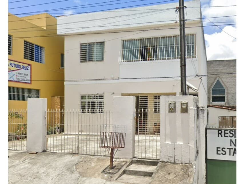 Casa em leilão em Recife - PE — Casa à venda em leilão