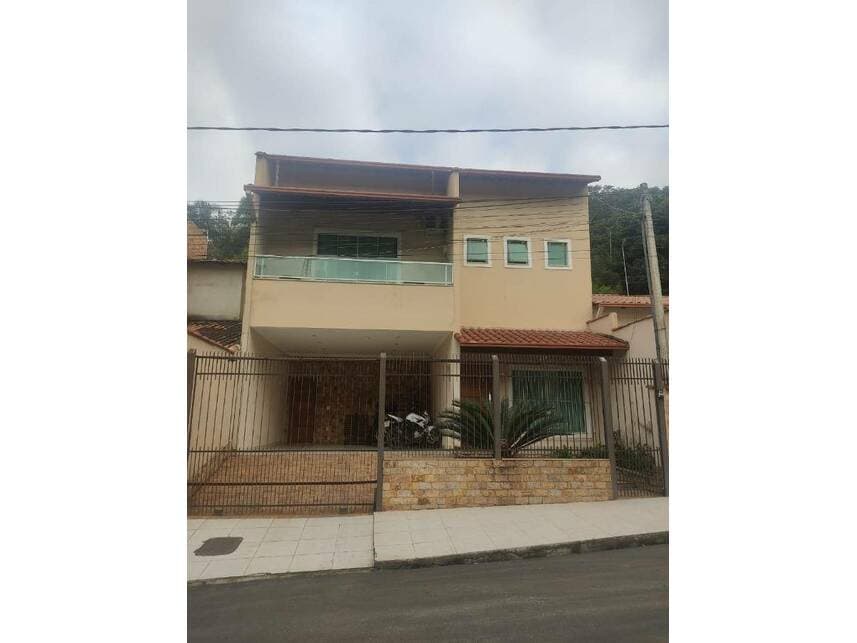 Foto 1 de 4: Casa em leilão em Barra Mansa - RJ — Casa à venda em leilão