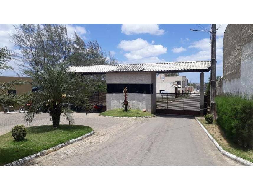 Casa em leilão em Garanhuns - PE — Casa à venda em leilão