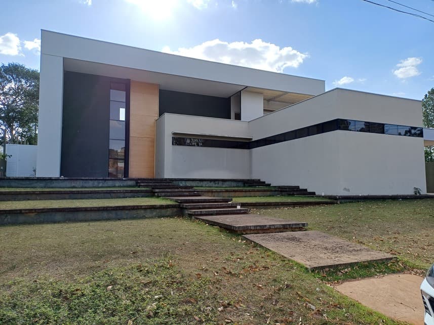 Casa em leilão em Marília - SP — Casa à venda em leilão