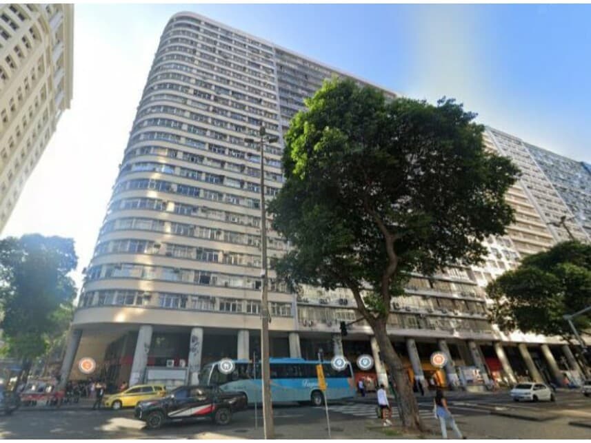 Comercial em leilão em Rio De Janeiro - RJ — Sala Comercial à venda em leilão