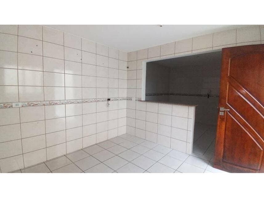 Foto 8 de 25: Casa em leilão em Curitiba - PR — Casa à venda em leilão
