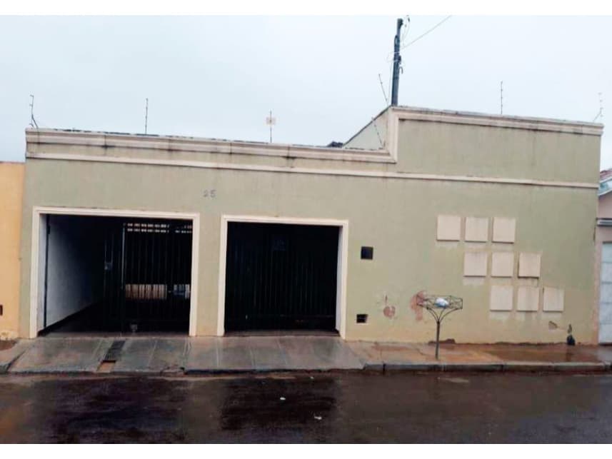 Foto 1 de 7: Casa em leilão em Araçatuba - SP — Casa à venda em leilão