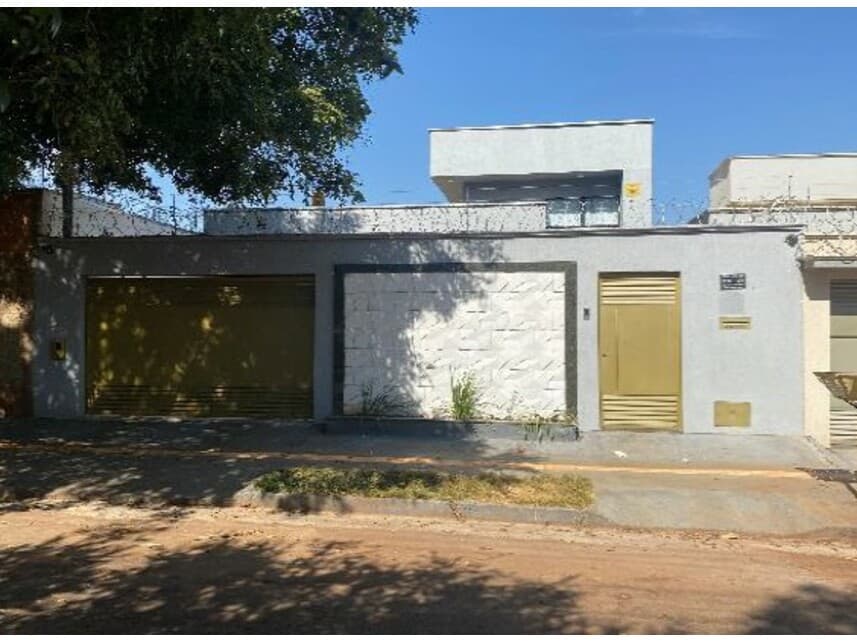 Casa em leilão em Goiânia - GO — Casa à venda em leilão