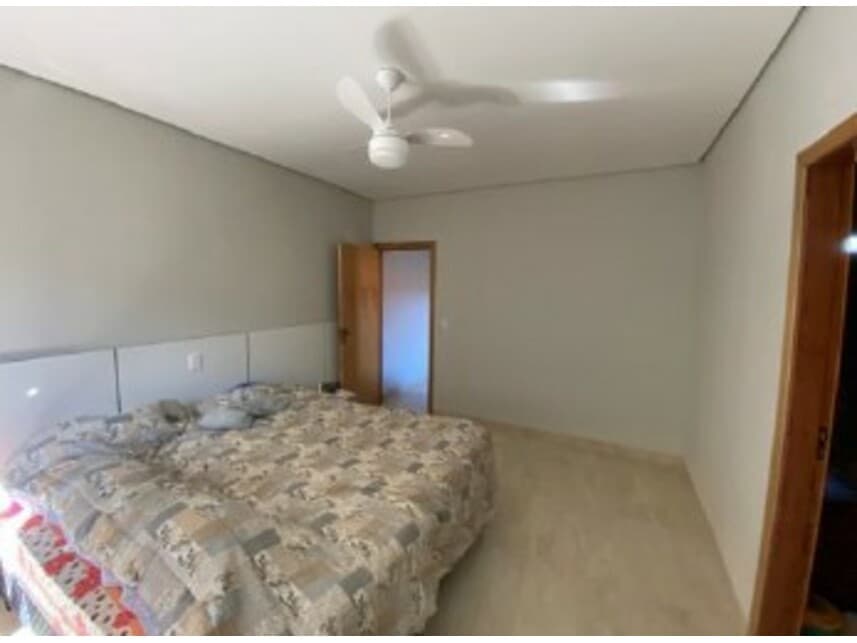Foto 12 de 23: Casa em leilão em Fernandópolis - SP — Casa à venda em leilão