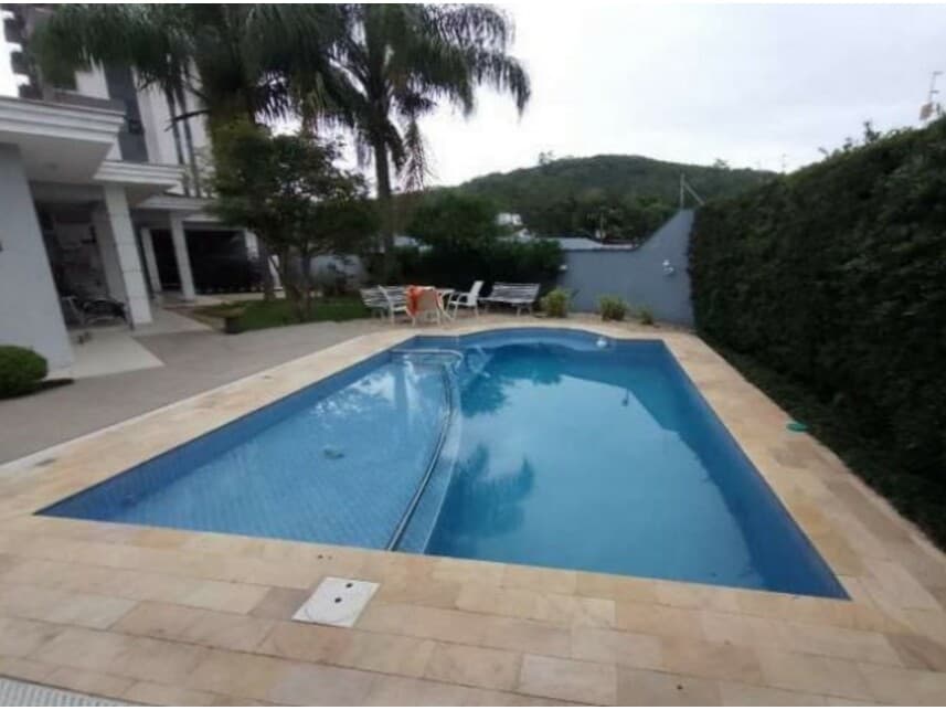 Foto 2 de 12: Casa em leilão em Joinville - SC — Casa à venda em leilão