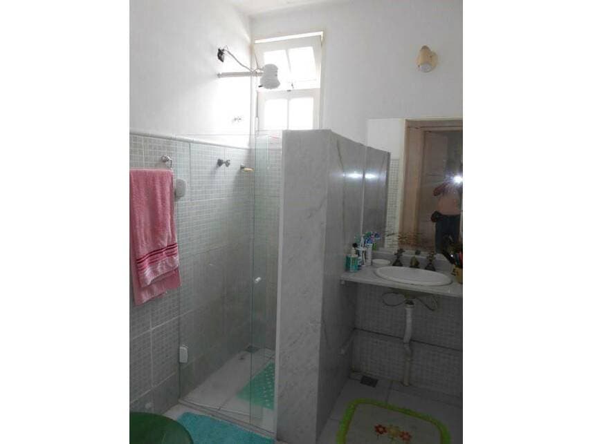 Foto 10 de 16: Casa em leilão em Nova Iguaçu - RJ — Casa à venda em leilão