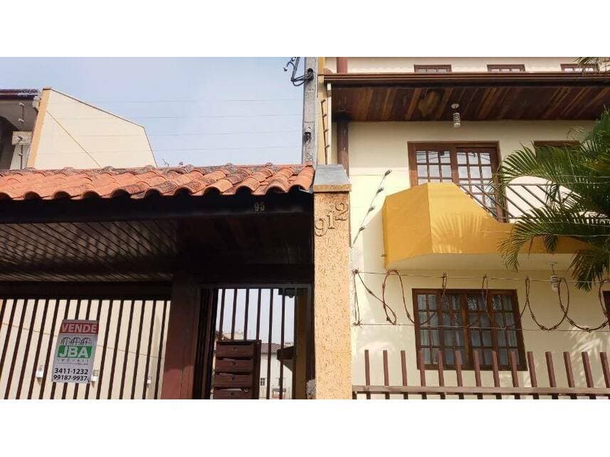 Foto 3 de 25: Casa em leilão em Curitiba - PR — Casa à venda em leilão