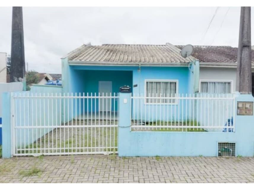 Casa em leilão em Araquari - SC — Casa à venda em leilão