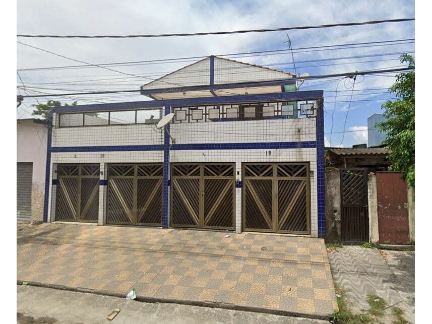 Casa em leilão em São Vicente - SP — Casa à venda em leilão