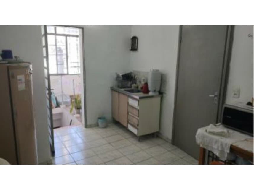 Foto 8 de 11: Casa em leilão em Guaratinguetá - SP — Casa à venda em leilão