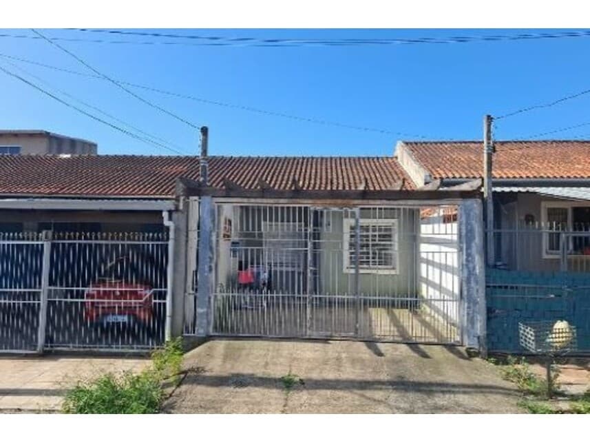 Casa em leilão em Cachoeirinha - RS — Casa à venda em leilão
