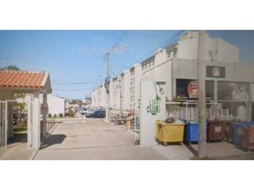 Apartamento em leilão em Pelotas - RS — Apartamento à venda em leilão