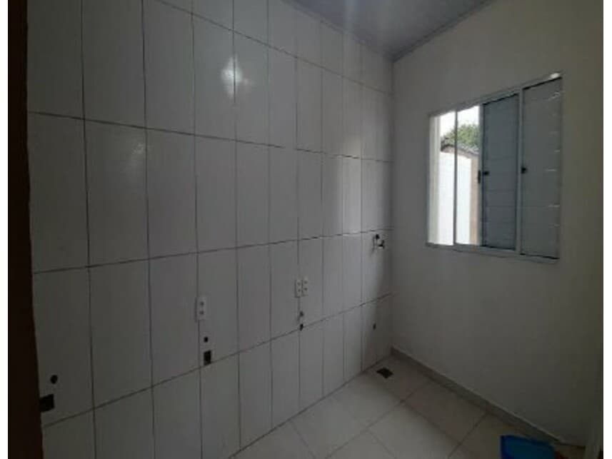 Foto 11 de 16: Casa em leilão em Alvorada - RS — Casa à venda em leilão