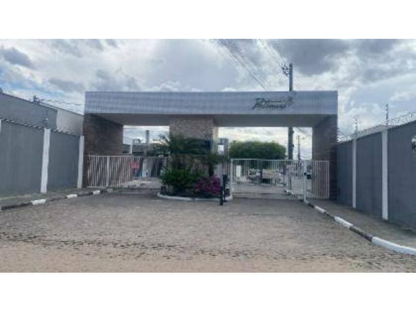 Foto 1 de 16: Casa em leilão em Feira De Santana - BA — Casa à venda em leilão