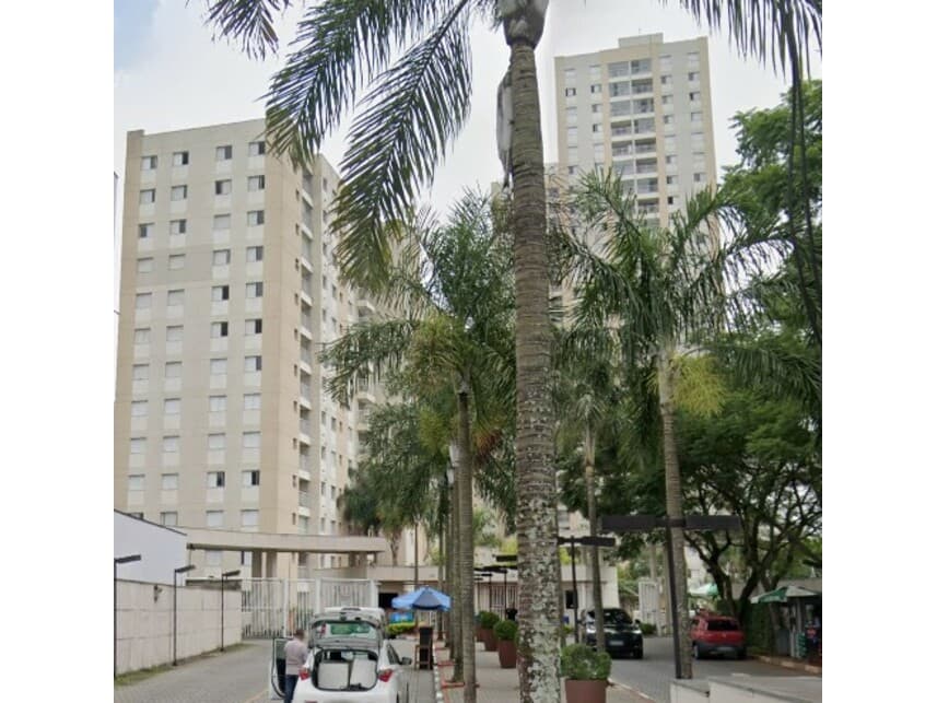 Apartamento em leilão em Taboão Da Serra - SP — Apartamento à venda em leilão
