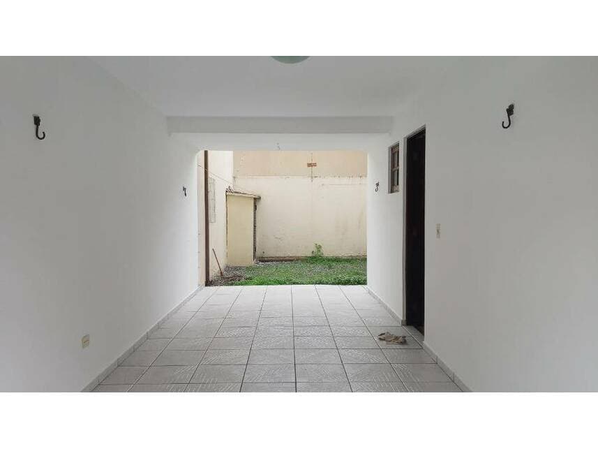 Foto 24 de 25: Casa em leilão em Curitiba - PR — Casa à venda em leilão