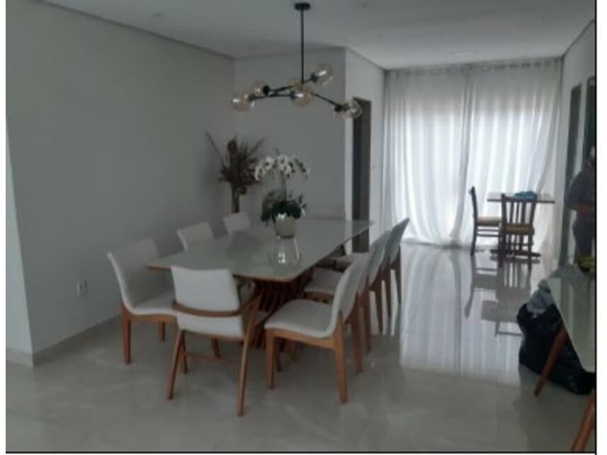 Foto 5 de 17: Casa em leilão em Itaguaí - RJ — Casa à venda em leilão