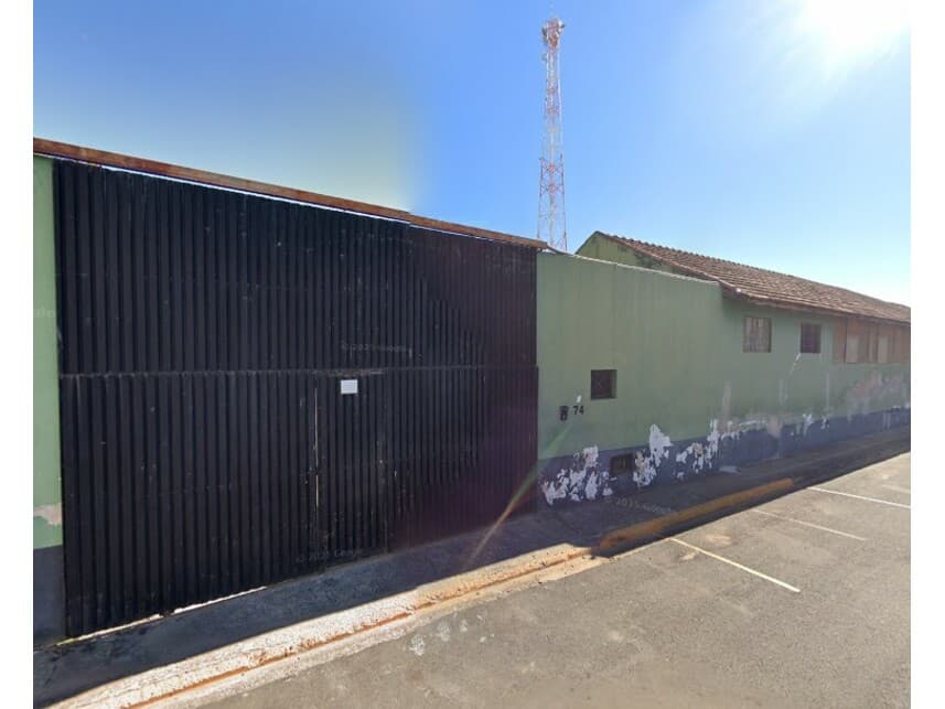 Comercial em leilão em Botucatu - SP — Prédio Comercial à venda em leilão