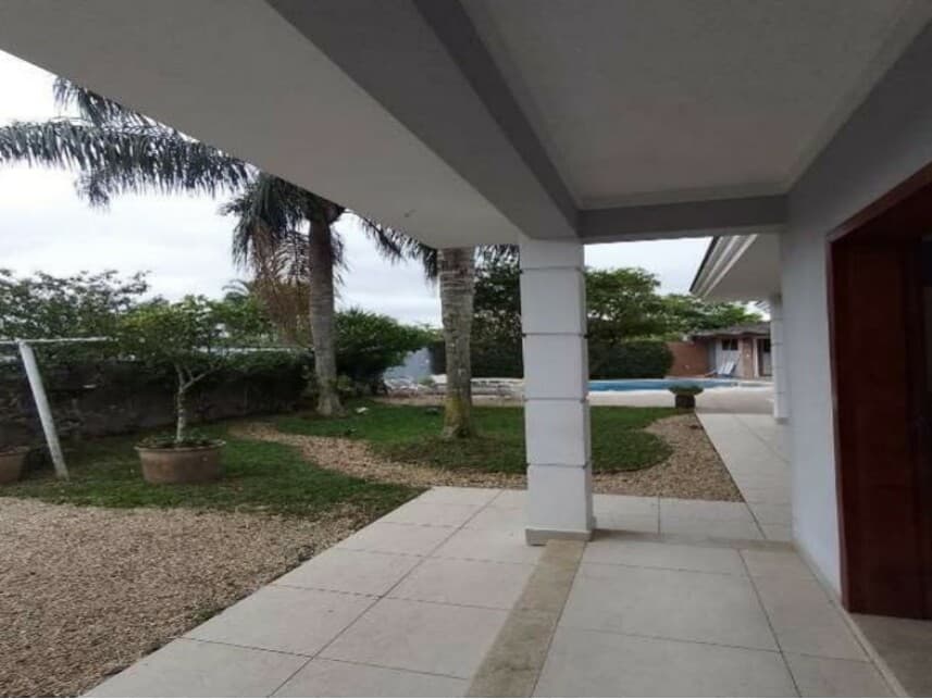 Foto 5 de 12: Casa em leilão em Joinville - SC — Casa à venda em leilão