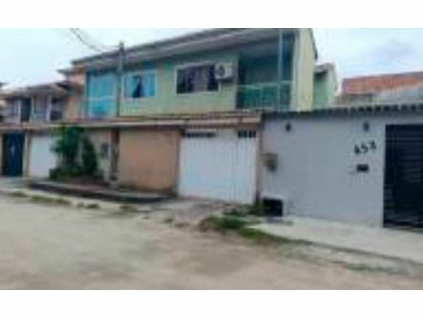 Casa em leilão em Rio Das Ostras - RJ — Casa à venda em leilão